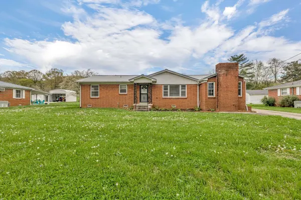 34 Horseshoe Bend Ln, Elmwood, TN 38560