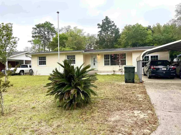 6322 Shady Ln, Milton, FL 32570