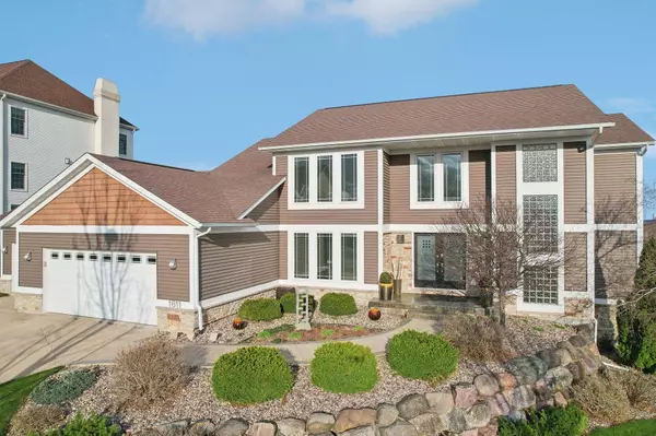 1611 Charleston Circle, Waunakee, WI 53597