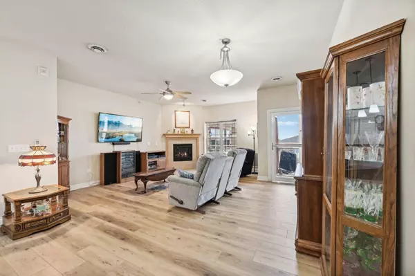 1300 School Street #212, Sun Prairie, WI 53590