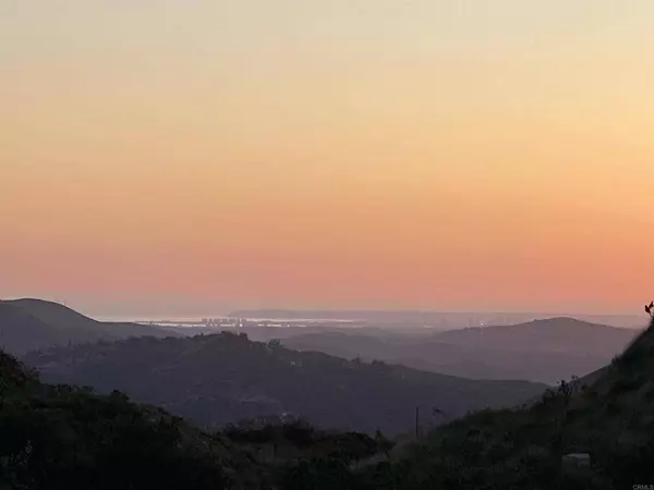 Skyline Truck TRL, Jamul, CA 91935