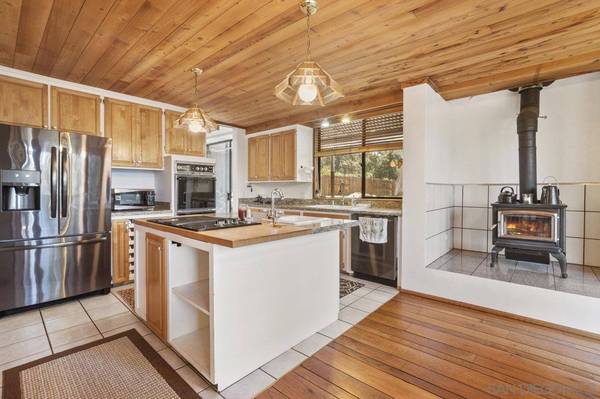 8572 Foothill Blvd, Pine Valley, CA 91962