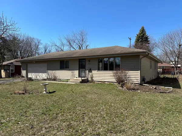 8838 1st AVE S, Bloomington, MN 55420