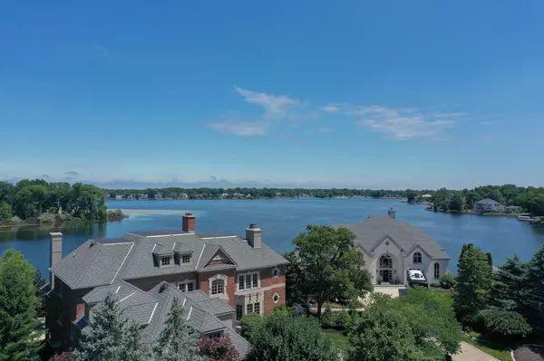 9062 Bay Breeze CT, Indianapolis, IN 46236