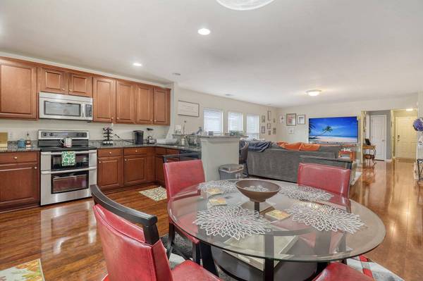 412 Vinicio Dr, Goose Creek, SC 29445