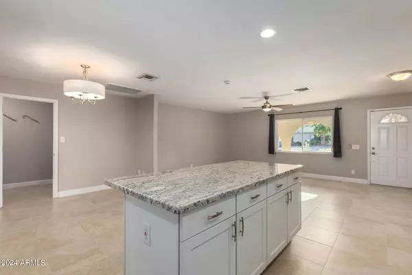 13021 N 28TH Place, Phoenix, AZ 85032