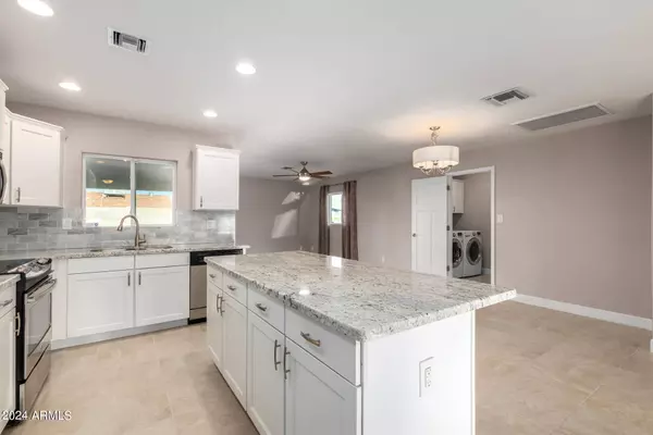 13021 N 28TH Place, Phoenix, AZ 85032