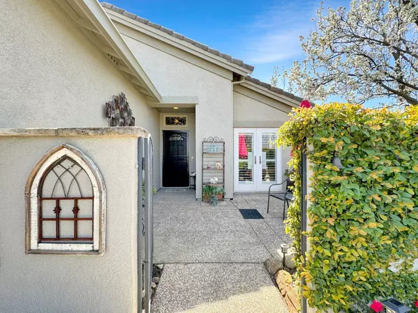 1751 Farmgate Ln, Lincoln, CA 95648