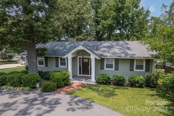 21212 Rio Oro DR, Cornelius, NC 28031