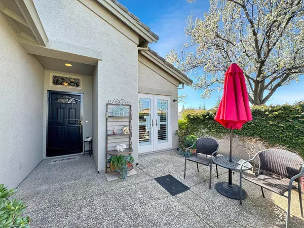 1751 Farmgate Ln, Lincoln, CA 95648