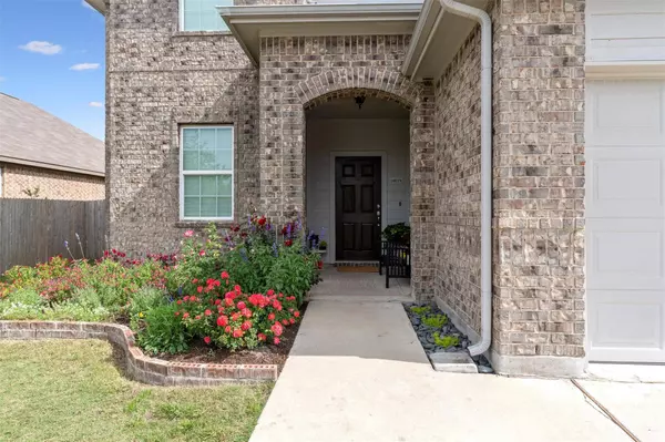 155 Plantain DR, Hutto, TX 78634
