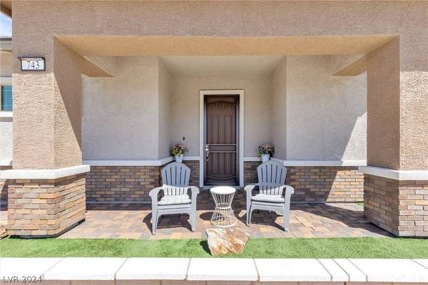 743 Chopin Hills Street, Henderson, NV 89011