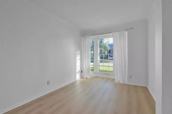 18806 Park Harbor DR, Houston, TX 77084