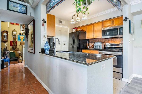 3261 HAVILAND CT #201, Palm Harbor, FL 34684