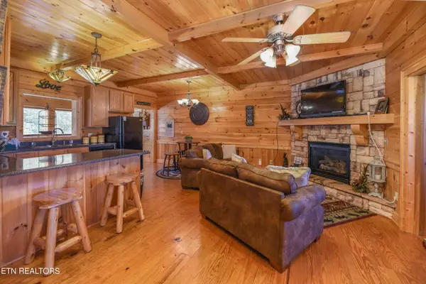 437 Keegan DR, Pigeon Forge, TN 37863