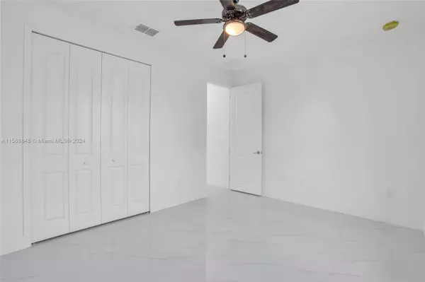 813 Poinsettia Ave, Lehigh Acres, FL 33972