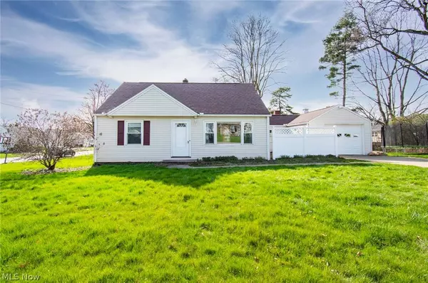 1635 Edmeyer AVE NW, Canton, OH 44708