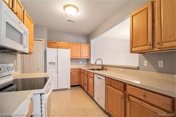 16747 Carriage Way, Northville, MI 48168