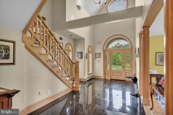 22 REEVES STATION RD, Medford, NJ 08055