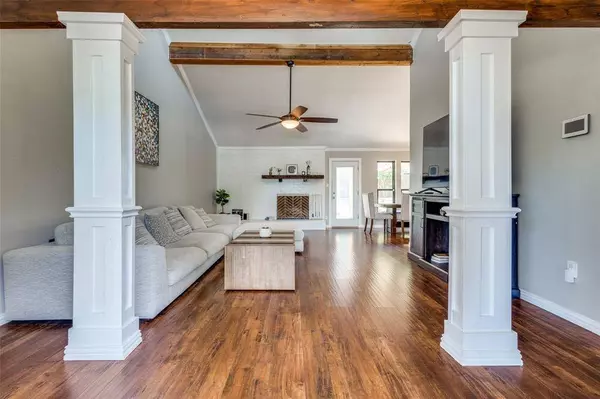 6737 Greendale Court, North Richland Hills, TX 76182