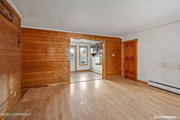 4310 E 4th AVE, Anchorage, AK 99508