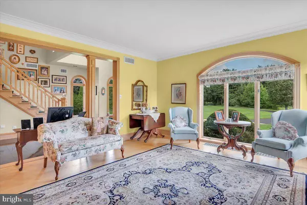 22 REEVES STATION RD, Medford, NJ 08055