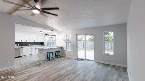 362 Bell CIR, Lynn Haven, FL 32444