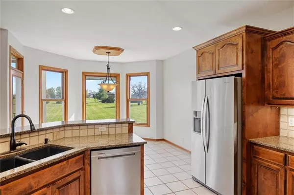 20703 Brandt RD, Tonganoxie, KS 66086