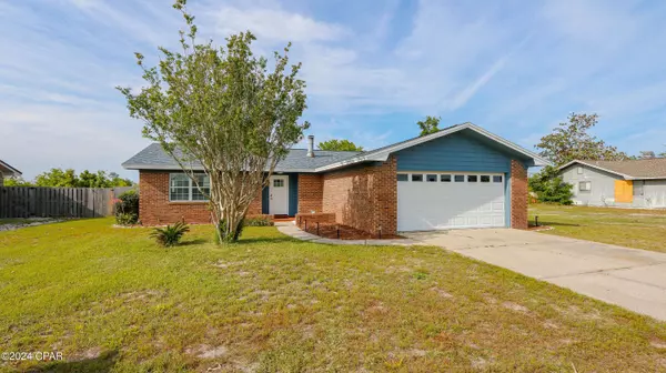 362 Bell CIR, Lynn Haven, FL 32444