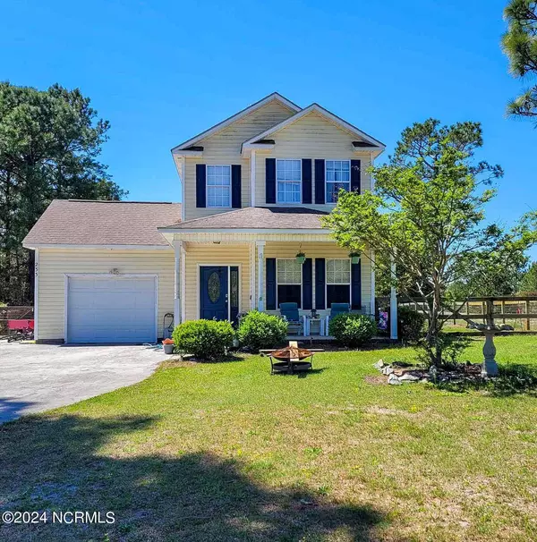 233 E Ivybridge Drive, Hubert, NC 28539