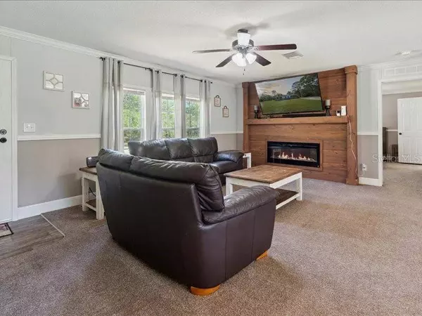 2350 SE 140TH AVE, Morriston, FL 32668