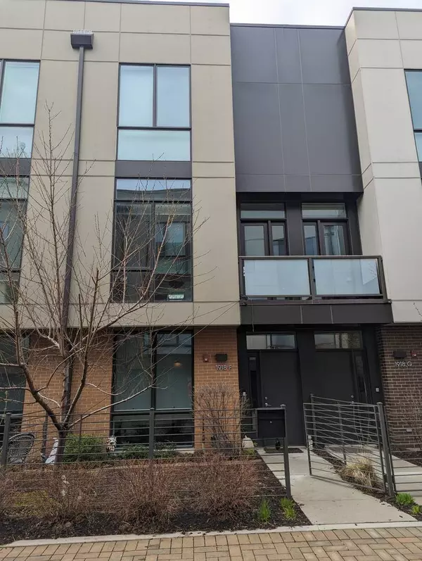 1918 N Campbell Avenue #F, Chicago, IL 60647