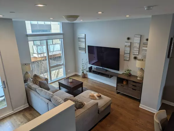 1918 N Campbell Avenue #F, Chicago, IL 60647