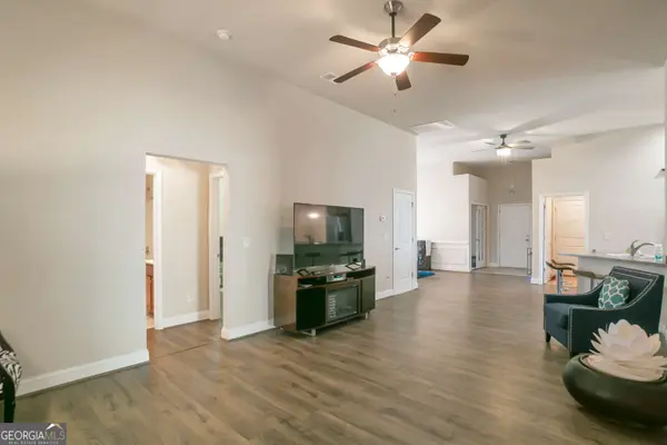 5088 Summerview LN, Morrow, GA 30260