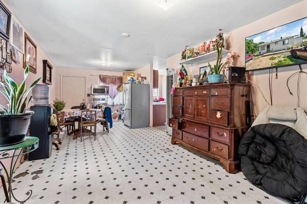 3965 Section AVE, Stockton, CA 95215