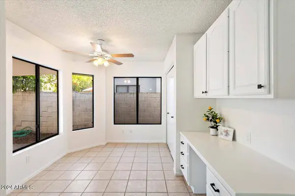 3337 E WESCOTT Drive, Phoenix, AZ 85050