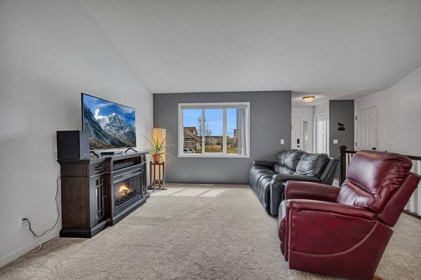 13911 7th AVE N, Zimmerman, MN 55398