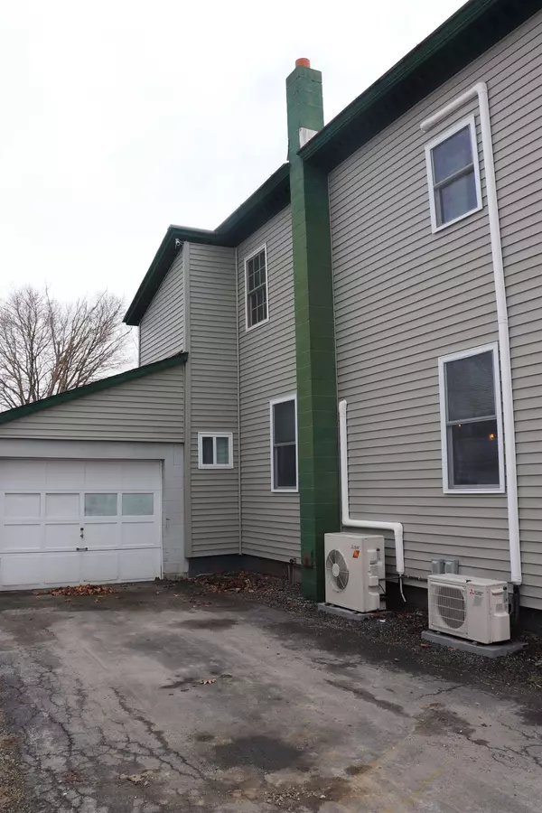 33 Prospect ST, Fair Haven, VT 05743