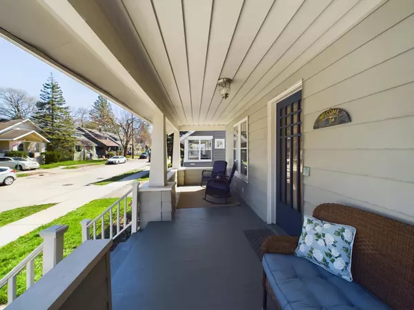 826 Knowles Street, Royal Oak, MI 48067