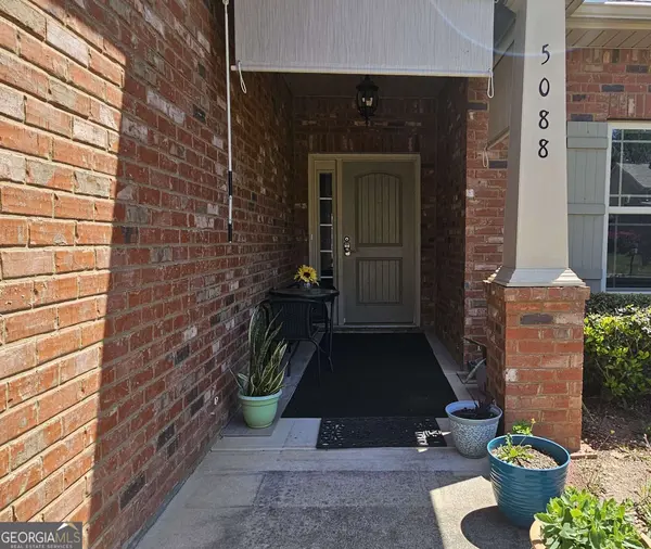 5088 Summerview LN, Morrow, GA 30260