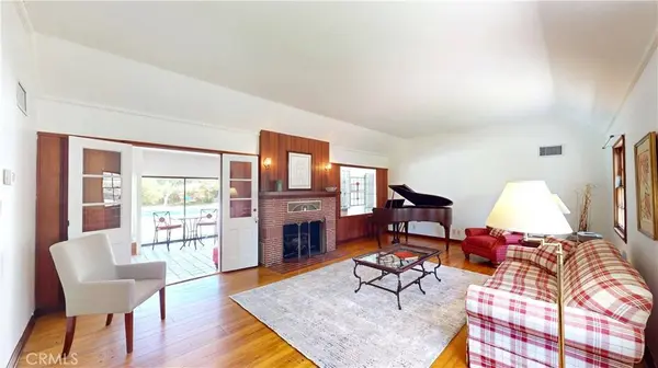 4525 Palm DR, La Canada Flintridge, CA 91011