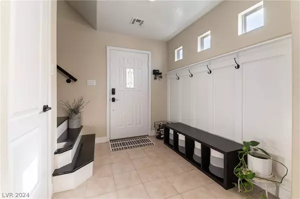 1084 Wild Fern Court, Las Vegas, NV 89183