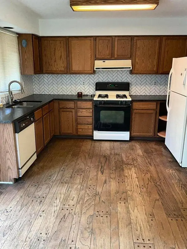 6450 Strathaven Court 2C, Worthington, OH 43085