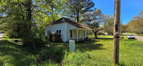301 W Georgia Avenue, Vivian, LA 71082