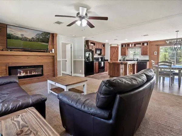 2350 SE 140TH AVE, Morriston, FL 32668