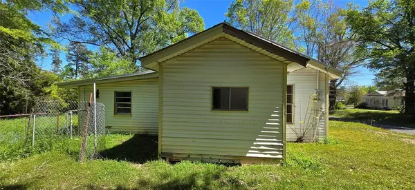 108 W Atlanta Avenue, Shreveport, LA 71082