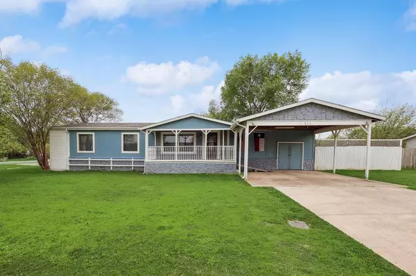 365 Randy Road, Roanoke, TX 76262