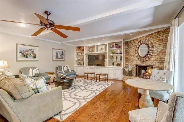 2920 Alton Road, Fort Worth, TX 76109