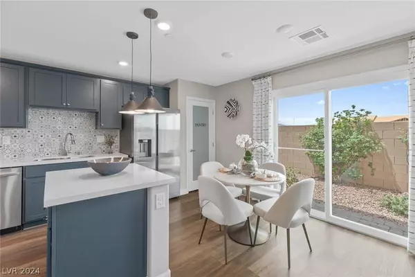 155 Scarhill Track Avenue, Henderson, NV 89011