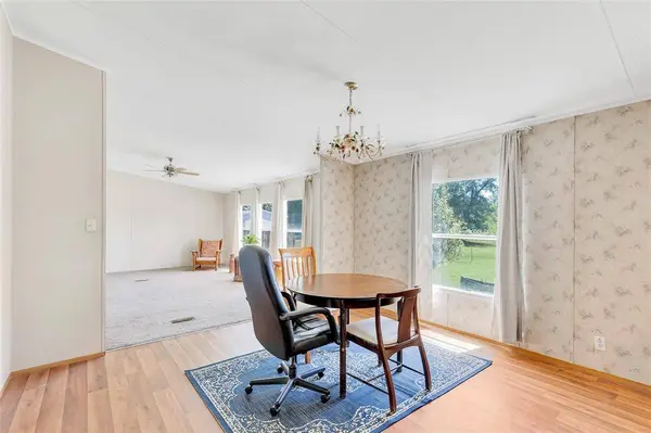 11884 Oak Apple CT, Willis, TX 77378